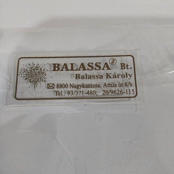 Balassa Handcrafted Embroidered Handkerchief Easter Basket Full of Purple Flower - Picture 2 of 10